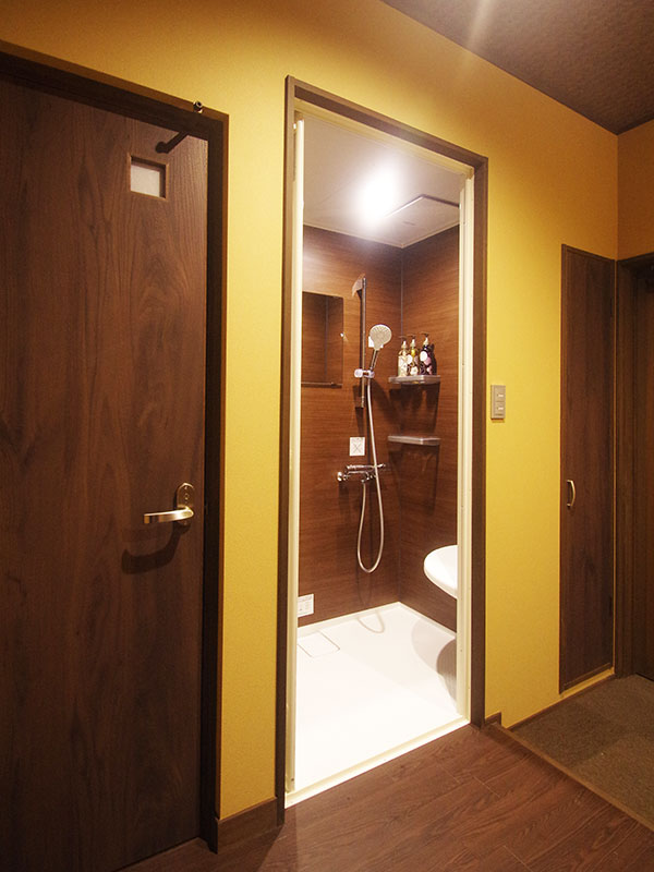 シャワーブース